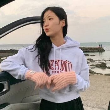 Sudadera Crop "REFIND" – Estilo Urbano y Confort Premium