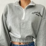 Crop Top Deportivo con Cierre – Cintura Elástica | Talla S